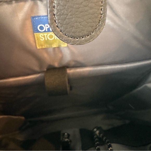 Open Story Fitted Flap Backpack Gray Laptop Sleeve Travel Water Resistant NWT - Picture 7 of 11